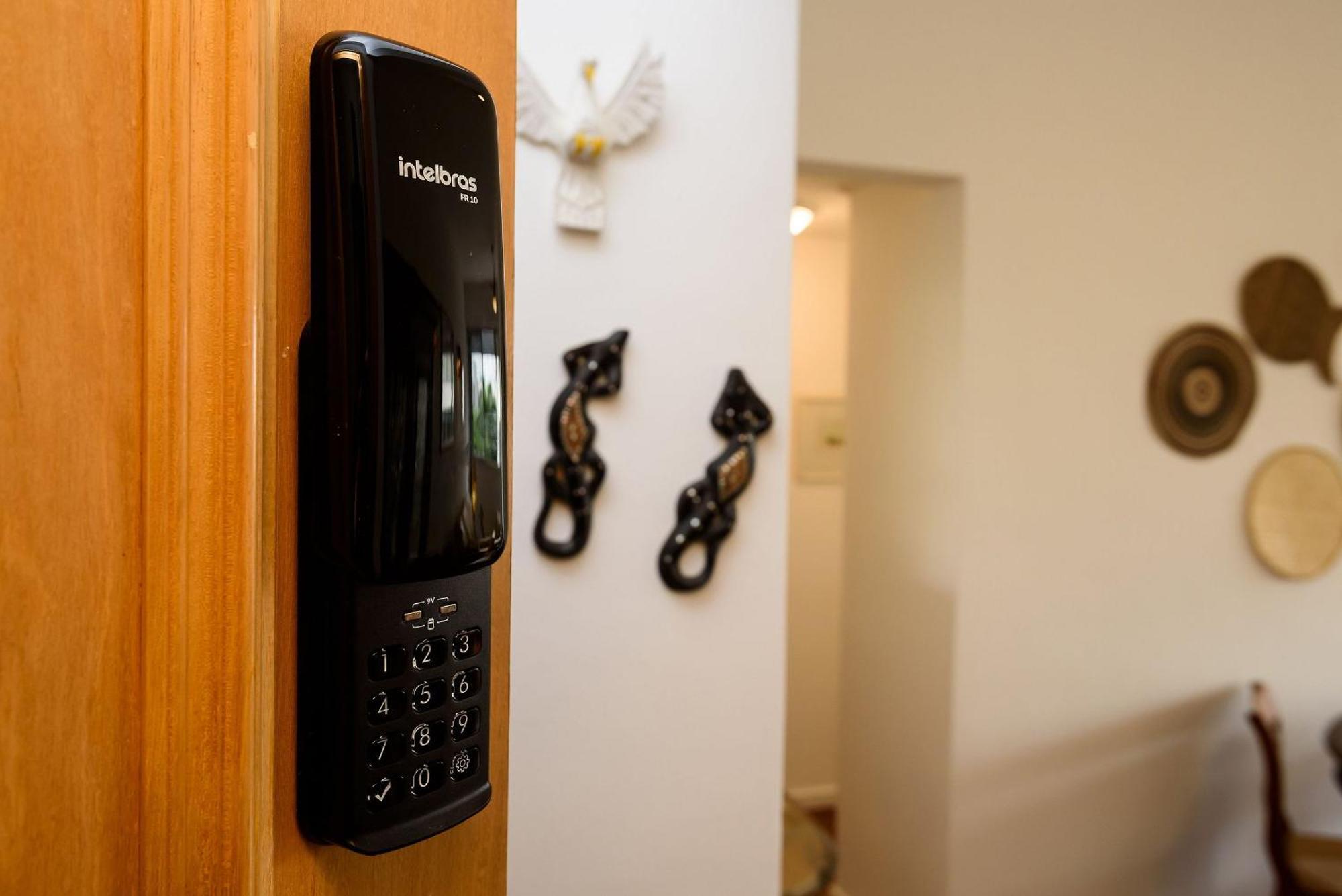Omar Do Rio - Bc 473/704: Aconchegante 2 Qtos C/ Garagem, Internet + Wi-fi, Smart Tv, Próximo Ao Metrô E às Praias De Ipanema E Copacabana Appartement Rio de Janeiro